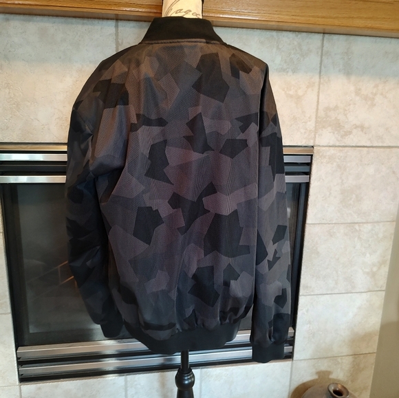 Black/Gray Camo Large CSG Bomber Jacket! - Picture 3 of 10